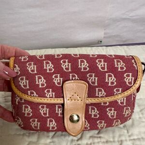 Dooney & Bourke Small Wristlet, NO strap.